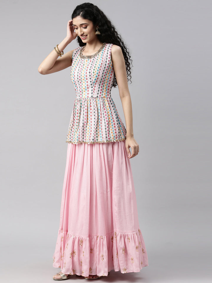Neerus Pink georgette printed kurta set - detail view 5