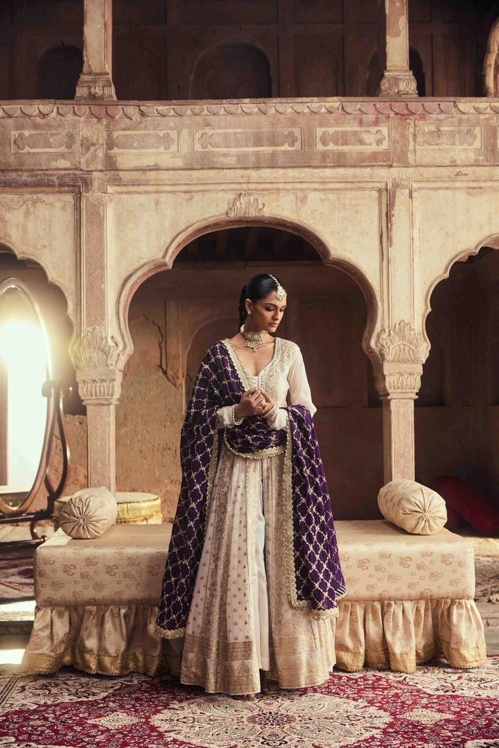 Neerus Purple georgette embroidered suit set - side view