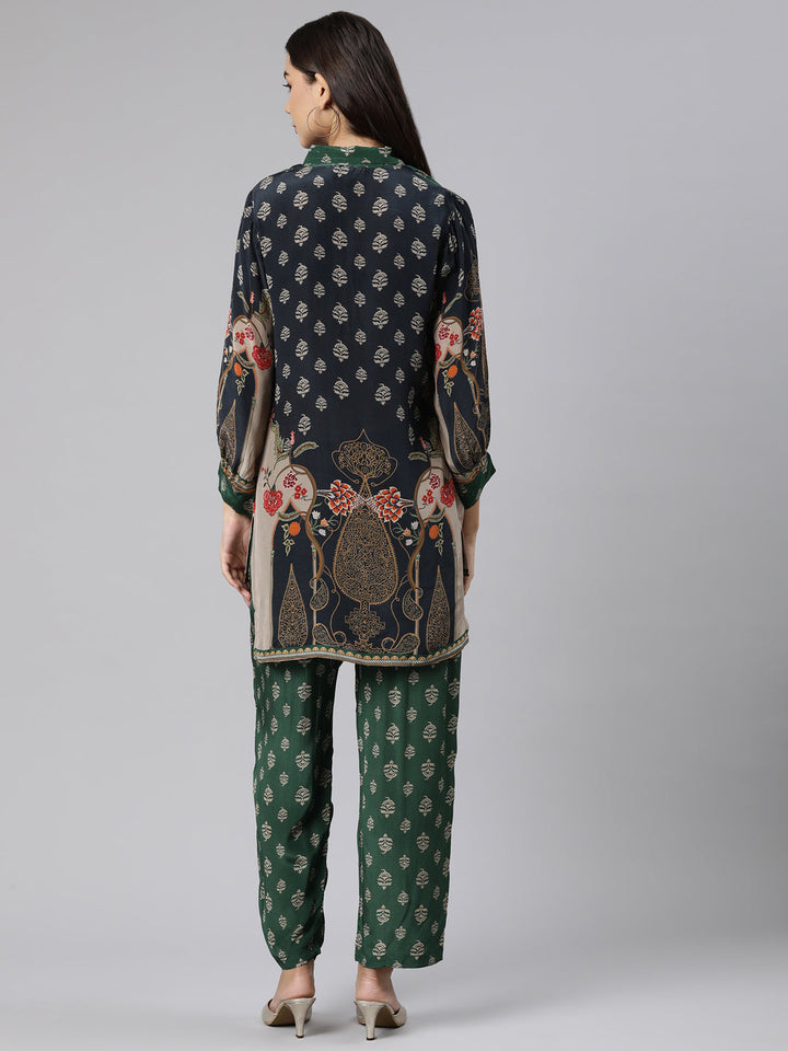 Neerus Green printed floral co-ord set straight kurta with trouser - side view