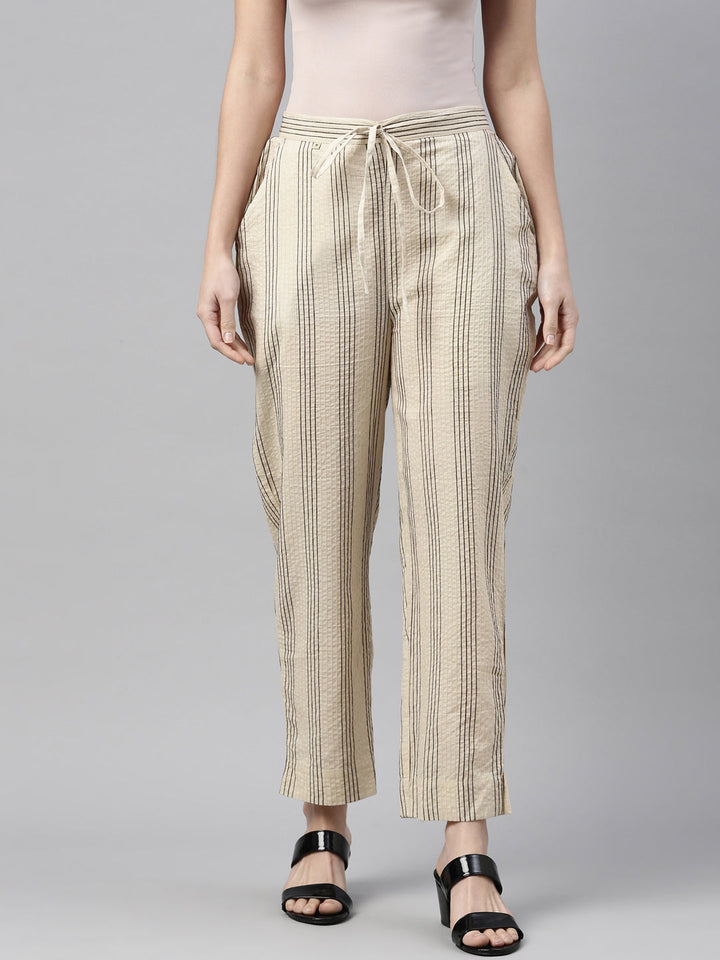 Neerus Beige cotton solid straight pant - detail view 6