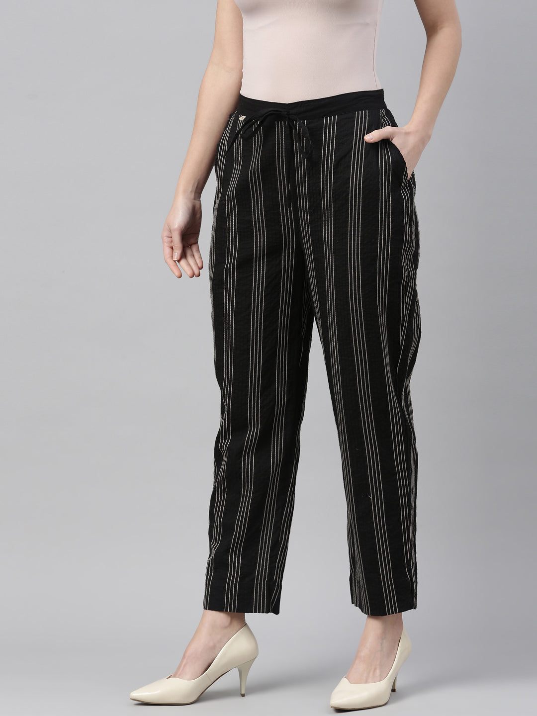 Neerus Black cotton straight pants - back view