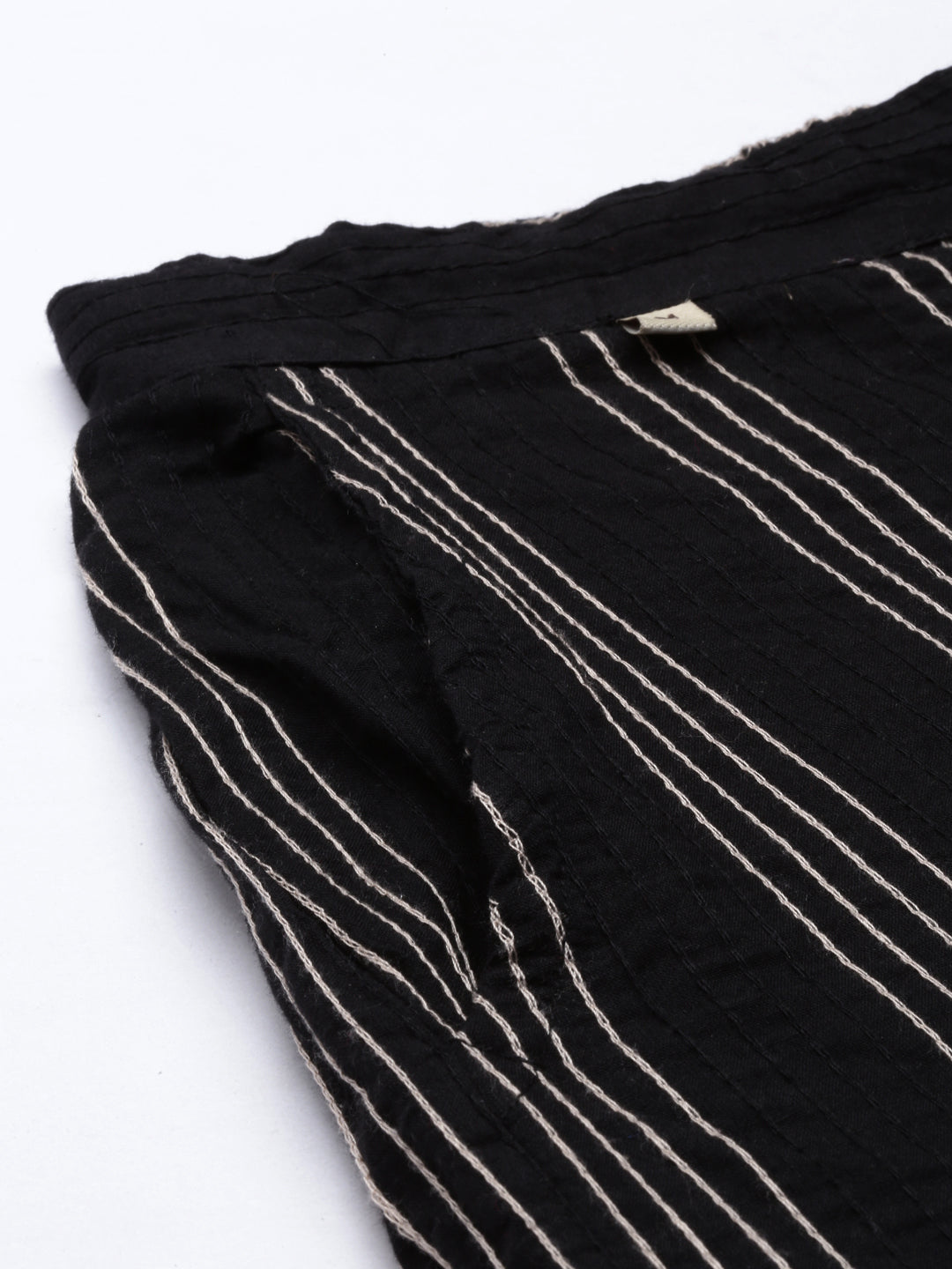 Neerus Black cotton straight pants - detail view 3