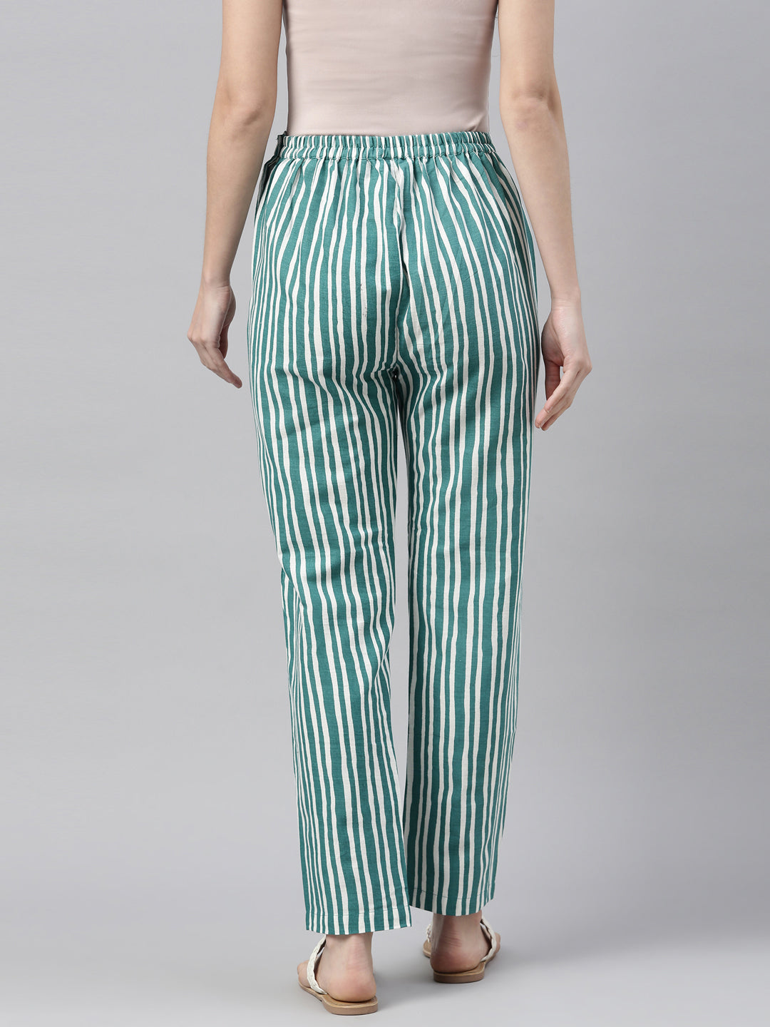 Neerus Green cotton solid calf length pant - side view