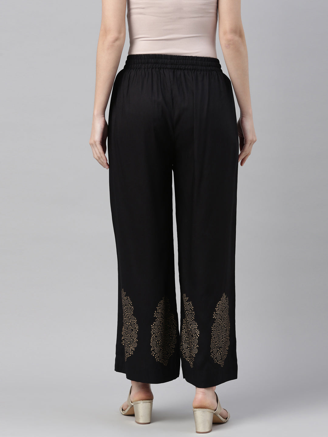 Neerus Black polyester solid palazzo bottom - detail view 1
