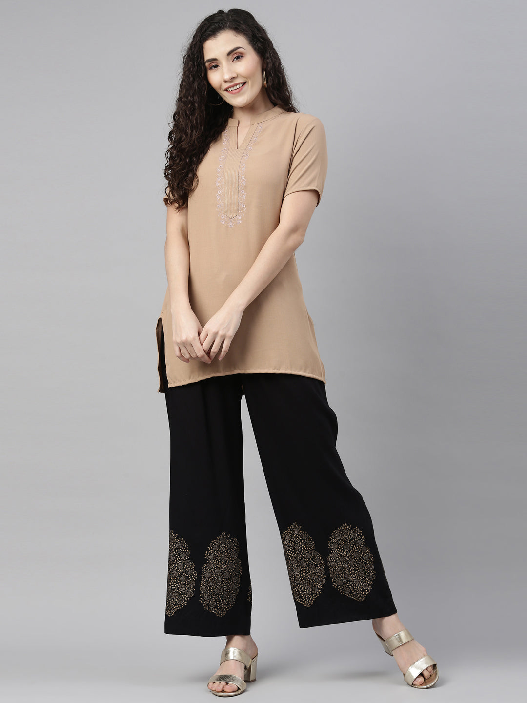 Neerus Black polyester solid palazzo bottom - front view