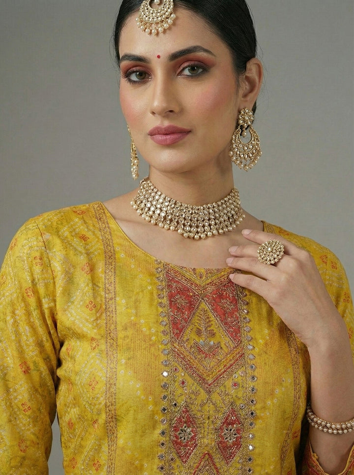 Neerus Yellow muslin digital printed suit set - detail view 1