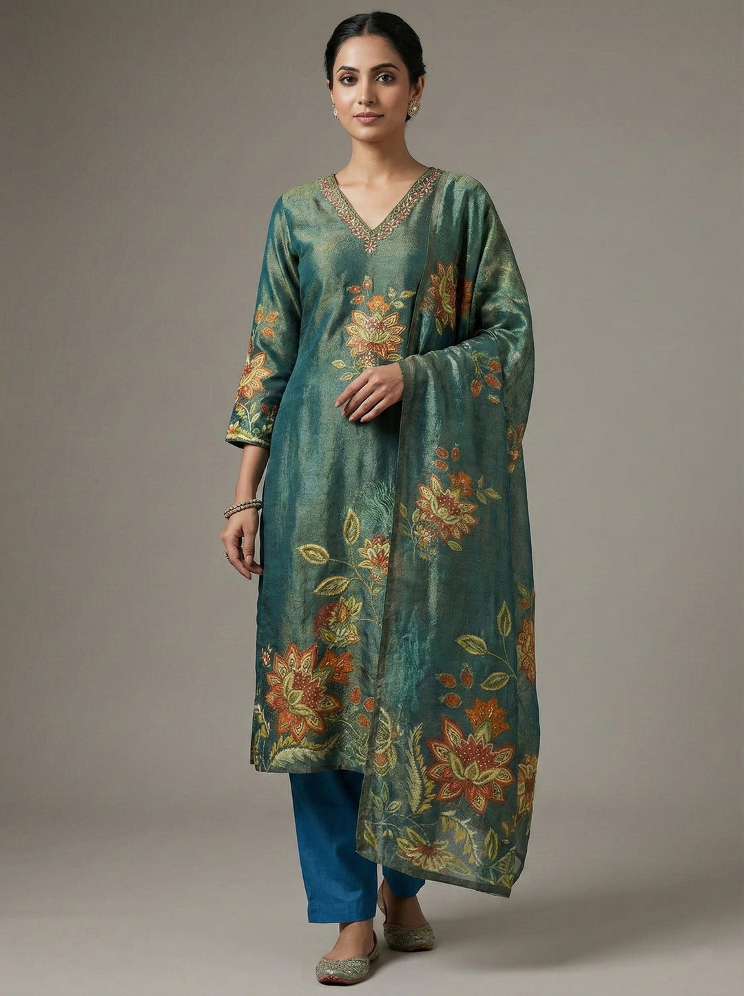 Neerus Green tissue printed suit set - front view