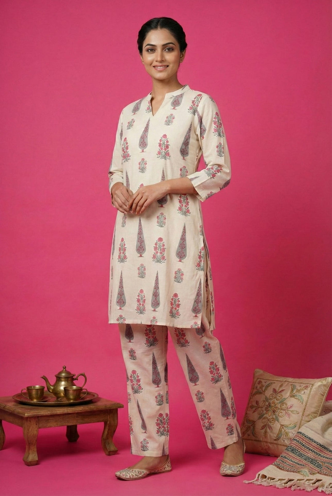 Neerus Pink cotton digital printed suit set - front view