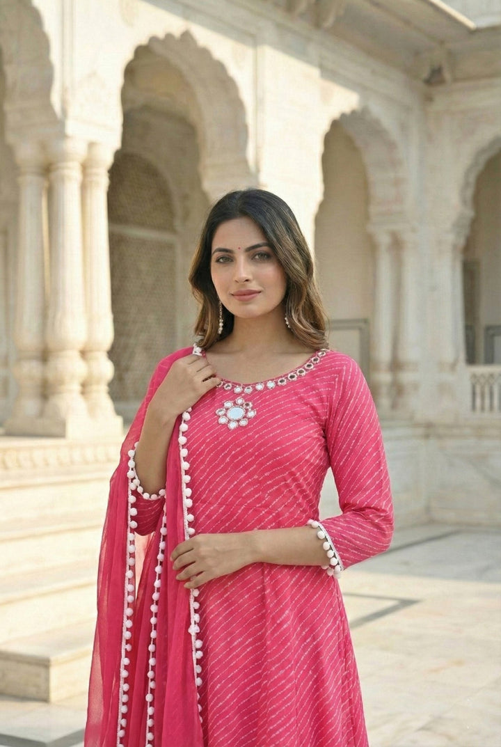 Neerus Pink georgette mirror work suit set - detail view 3