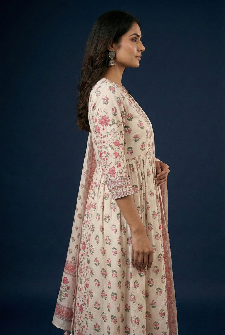 Neerus Pink cotton digital printed suit set - back view