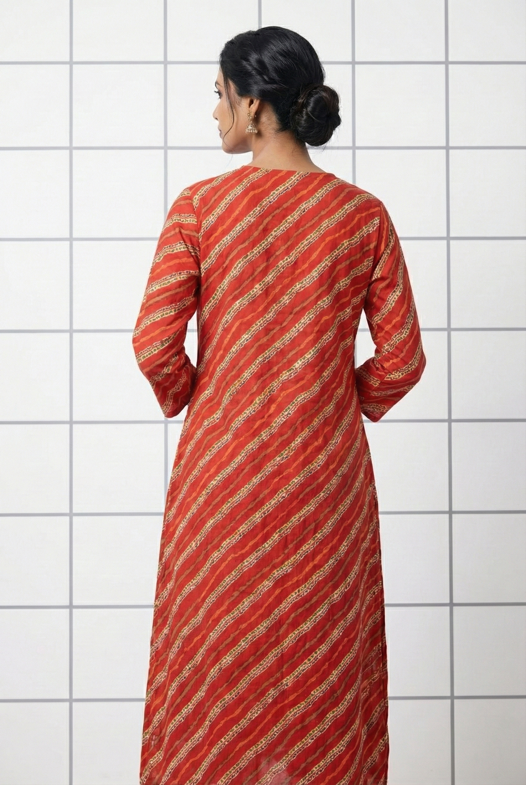 Neerus Red rayon printed striped kurta - side view