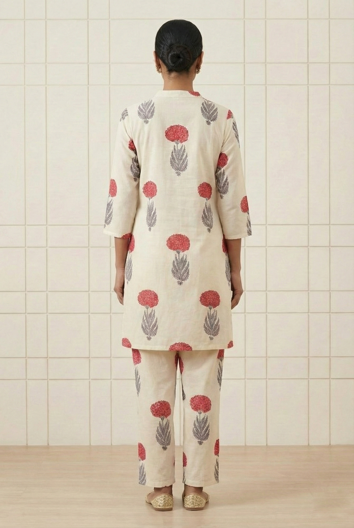Neerus Pink cotton digital printed suit set - side view