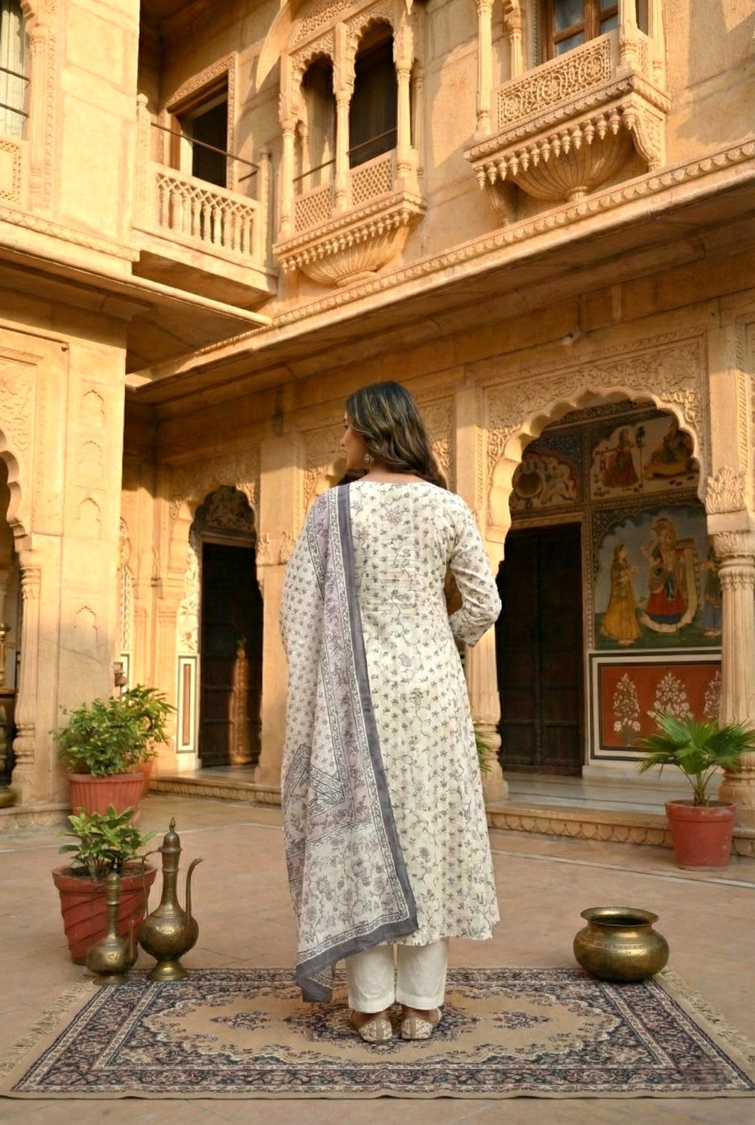 Neerus Pink cotton digital printed suit set - side view
