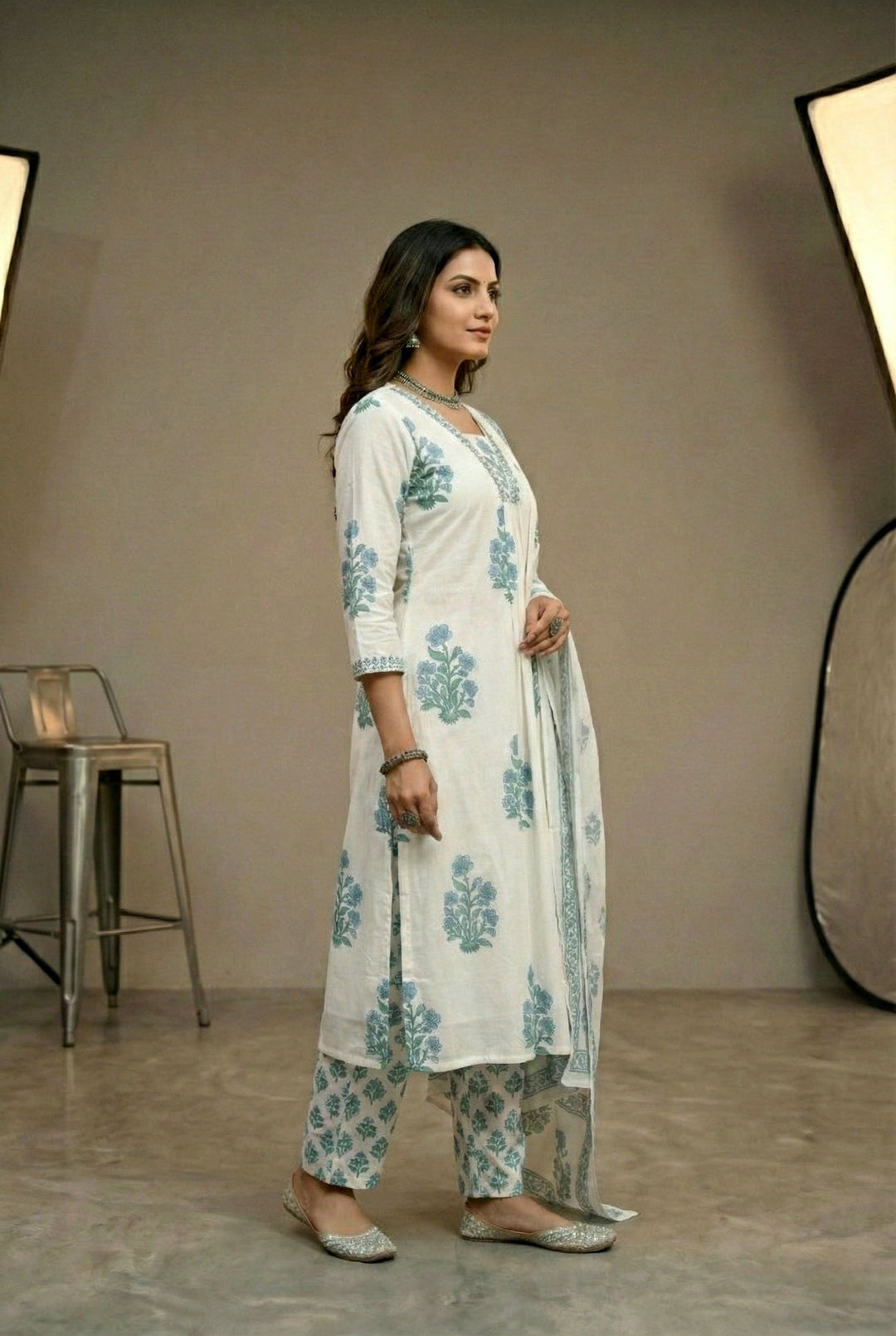 Neerus Blue cotton digital printed suit set - back view