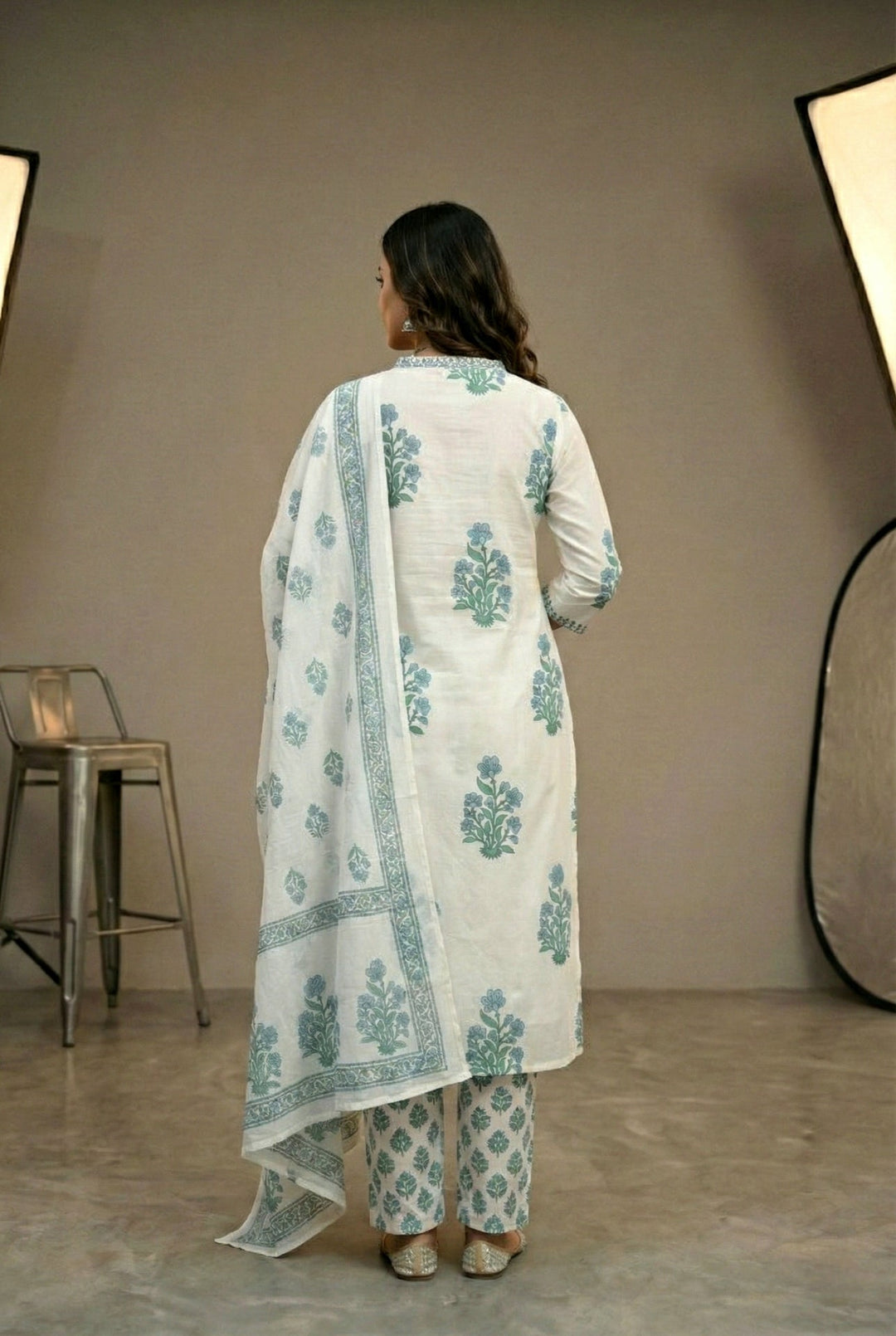 Neerus Blue cotton digital printed suit set - side view