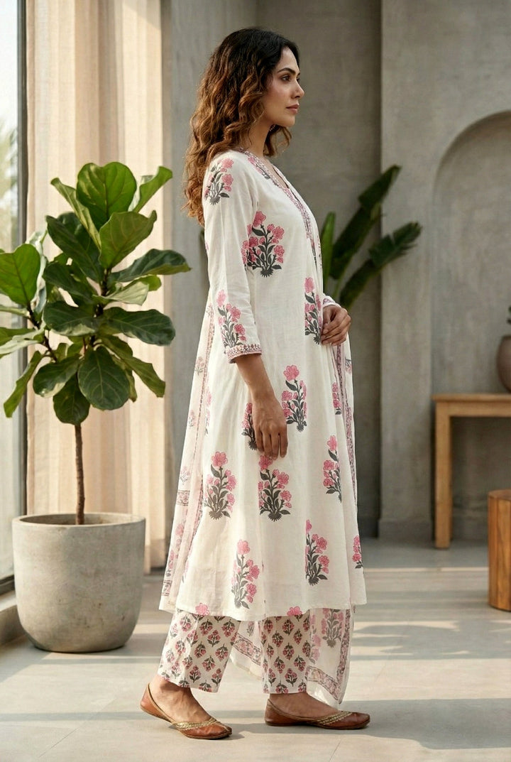 Neerus Pink cotton digital printed suit set - back view