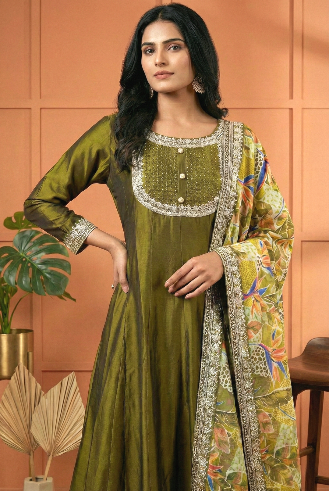 Neerus Green silk hand embroidered suit set - back view
