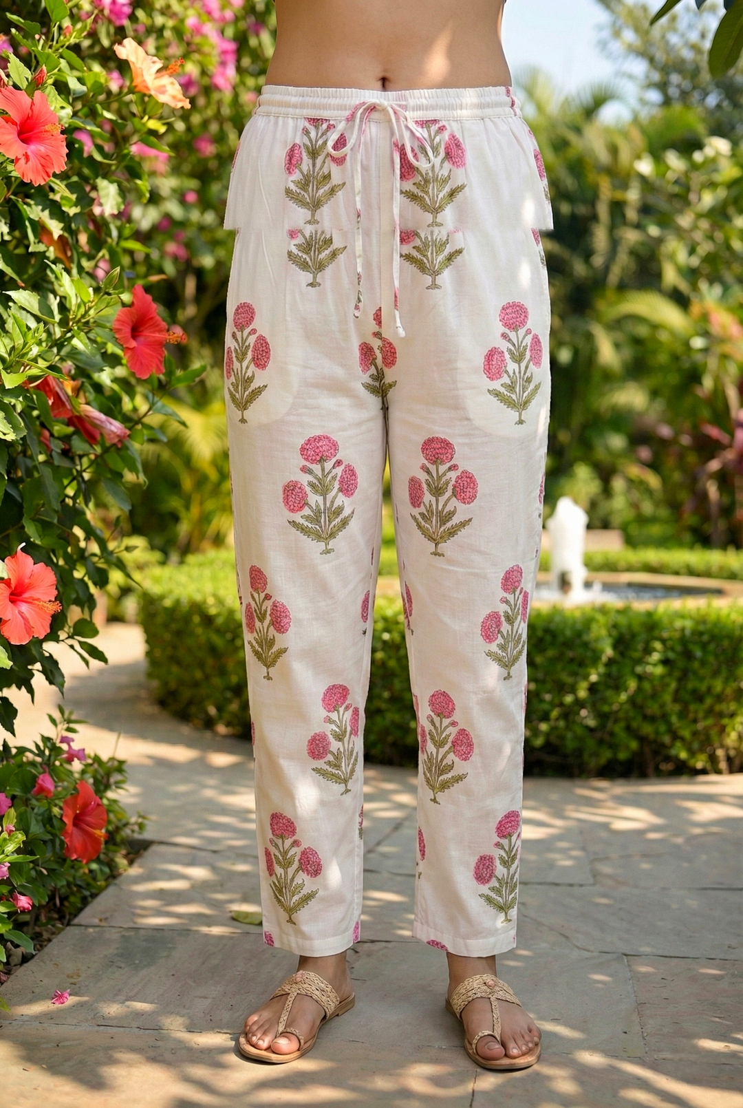 Neerus Pink cotton printed kurta set - detail view 2
