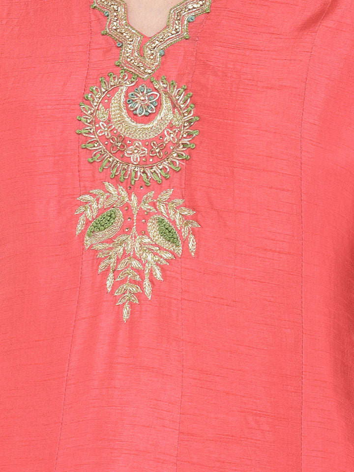 Neerus Red silk suit set - detail view 6