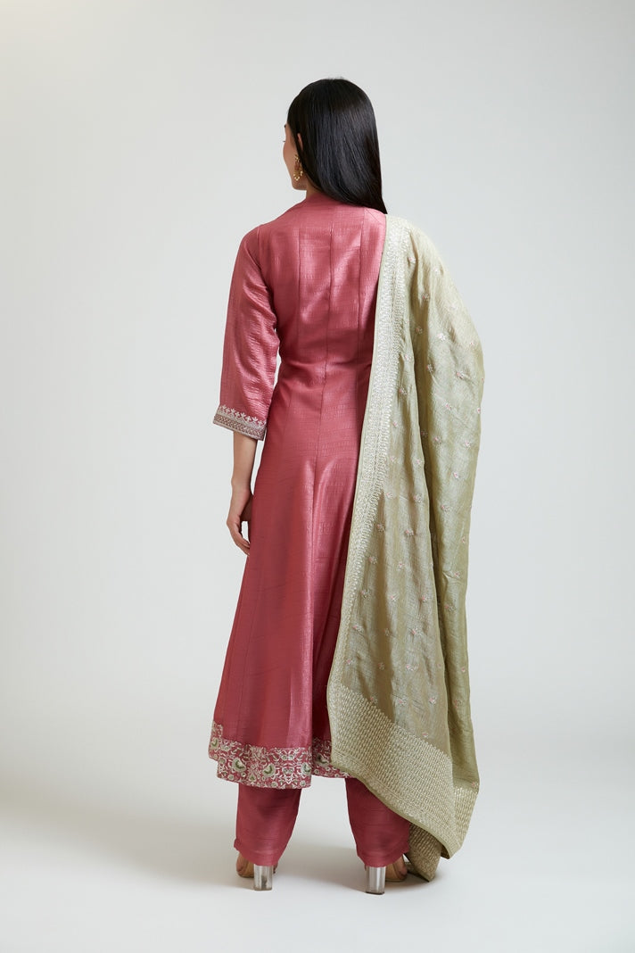 Neerus Pink silk embroidered kurta set - side view