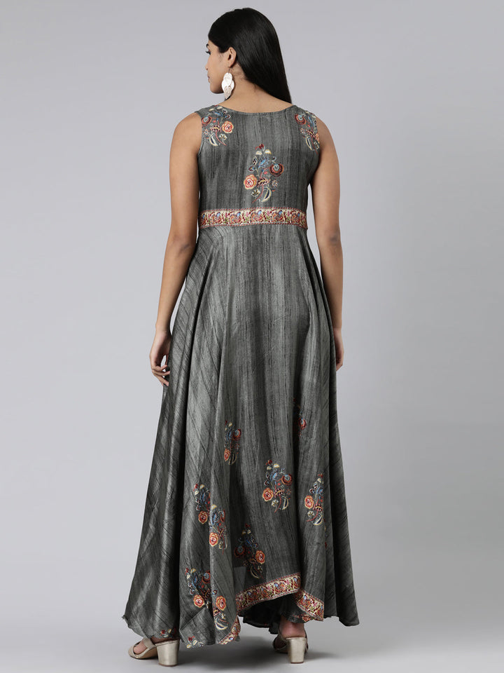 Neerus Green polyester embroidered maxi dress - side view