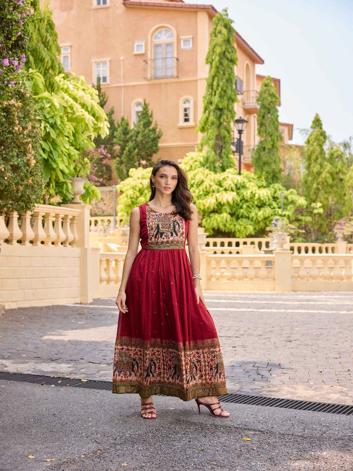 Neerus Maroon Casual Maxi Solid Dresses
