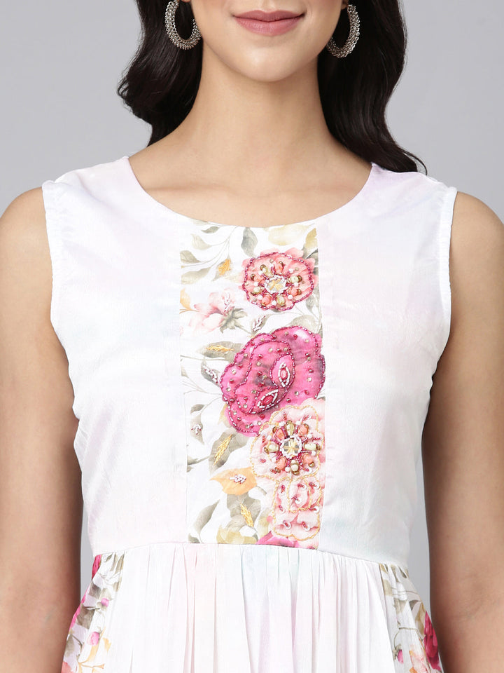 Neerus White Casual Floral Maxi Dresses