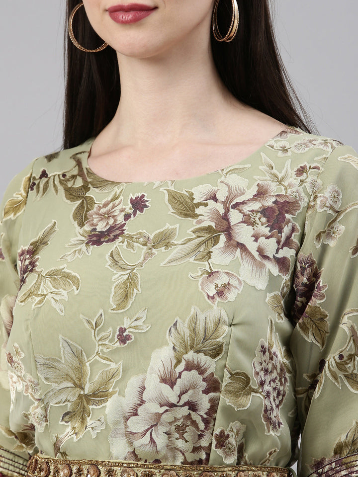 Neerus Green Georgette Maxi Gown - detail view 5