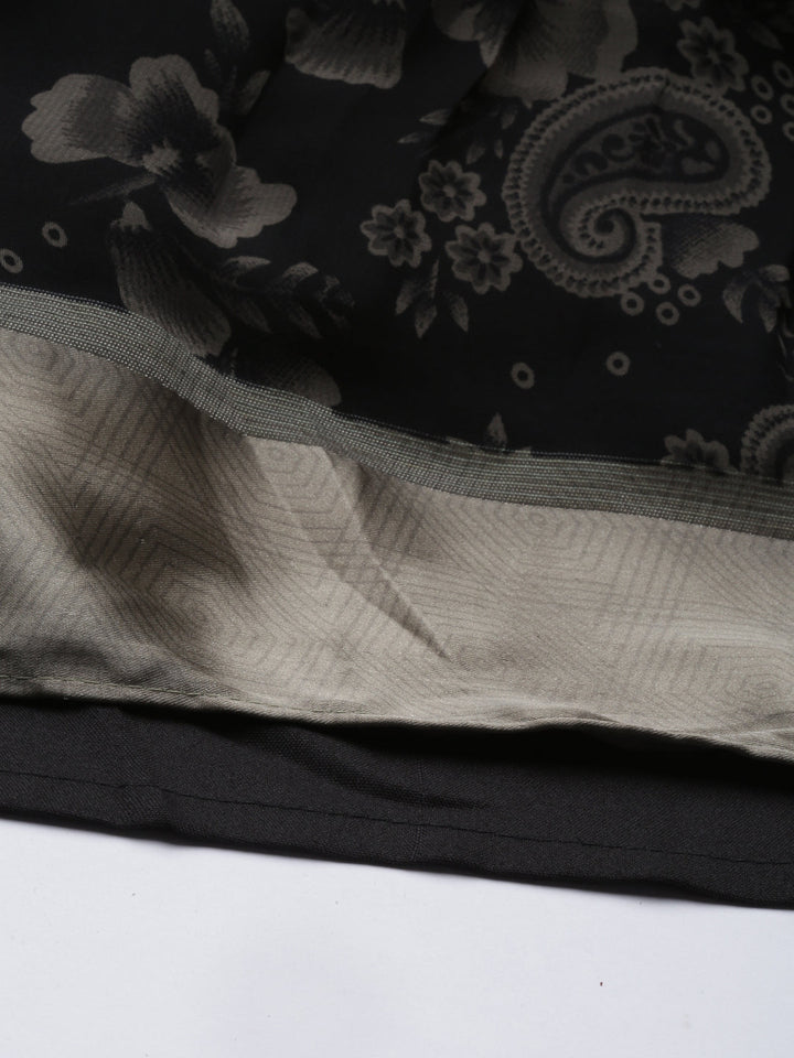 Neerus Black Georgette Gown - detail view 4