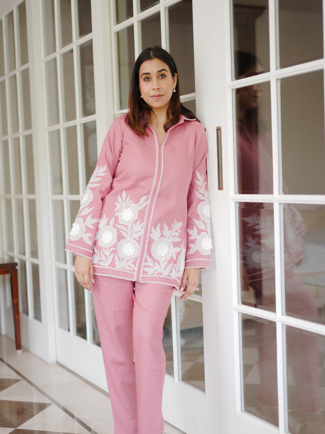 Neerus Pink linen embroidered co-ord set kurti and trouser - side view