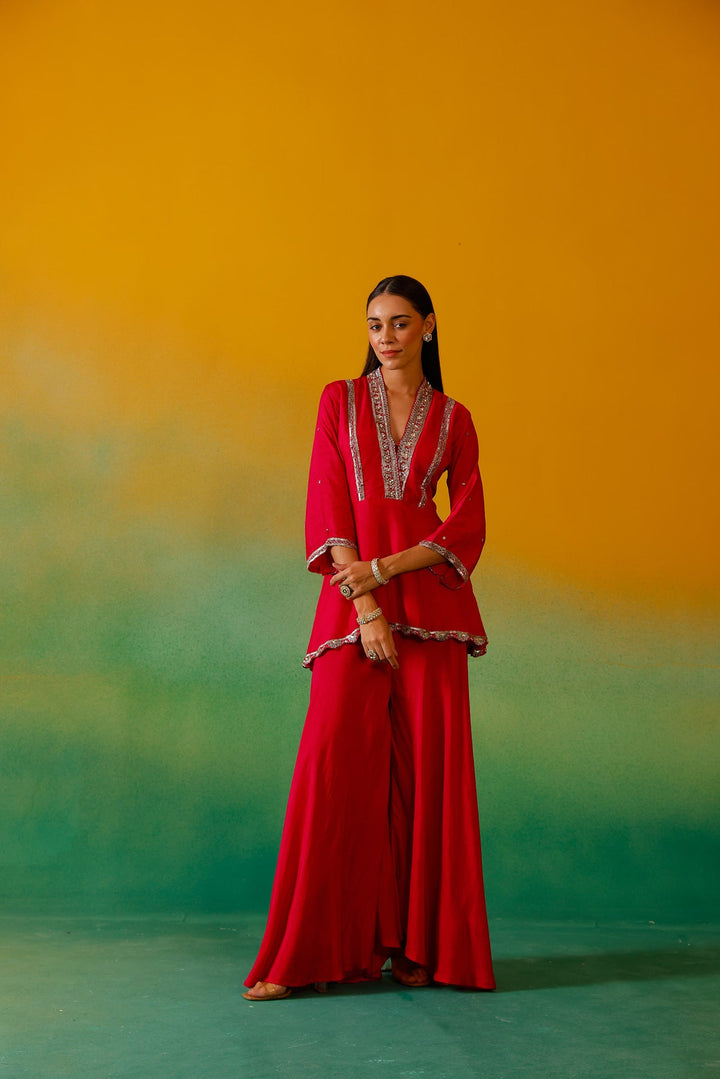 Neerus Pink Silk Embroidered Suit Set - detail view 8