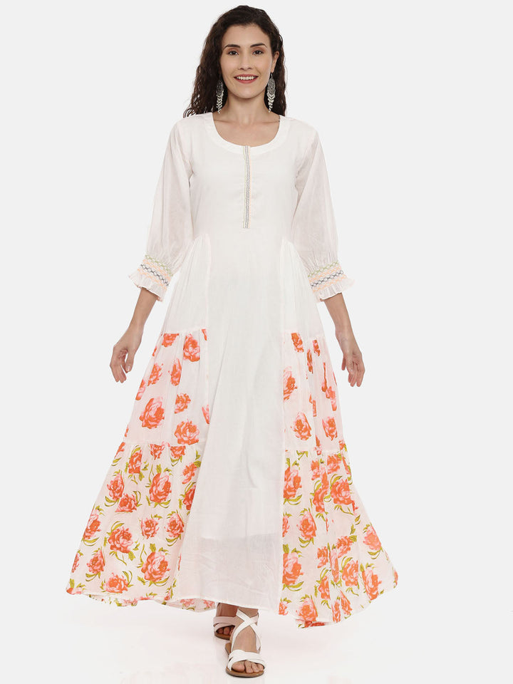 Neerus White floral thread embroidered kurta - front view