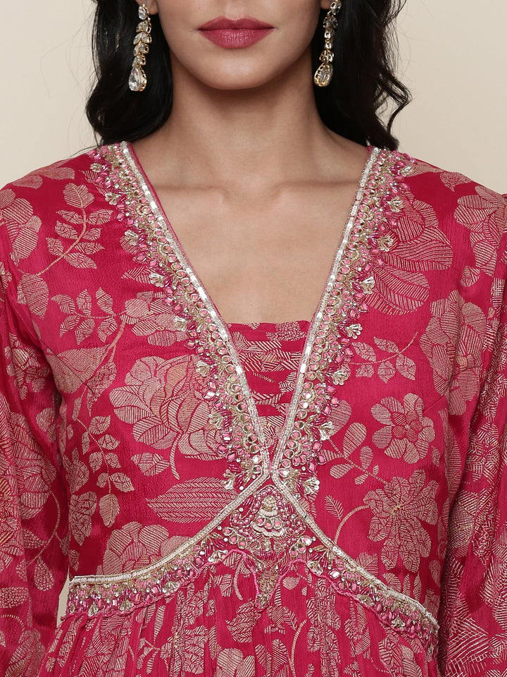 Neerus Pink georgette embroidered suit set - detail view 1