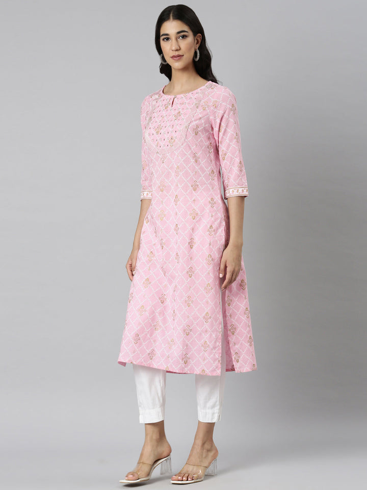 Neerus Pink Casual Floral Straight Kurtas
