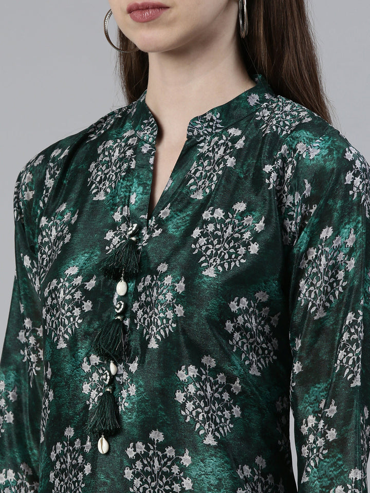 Neerus Green crepe curved kurti - detail view 1