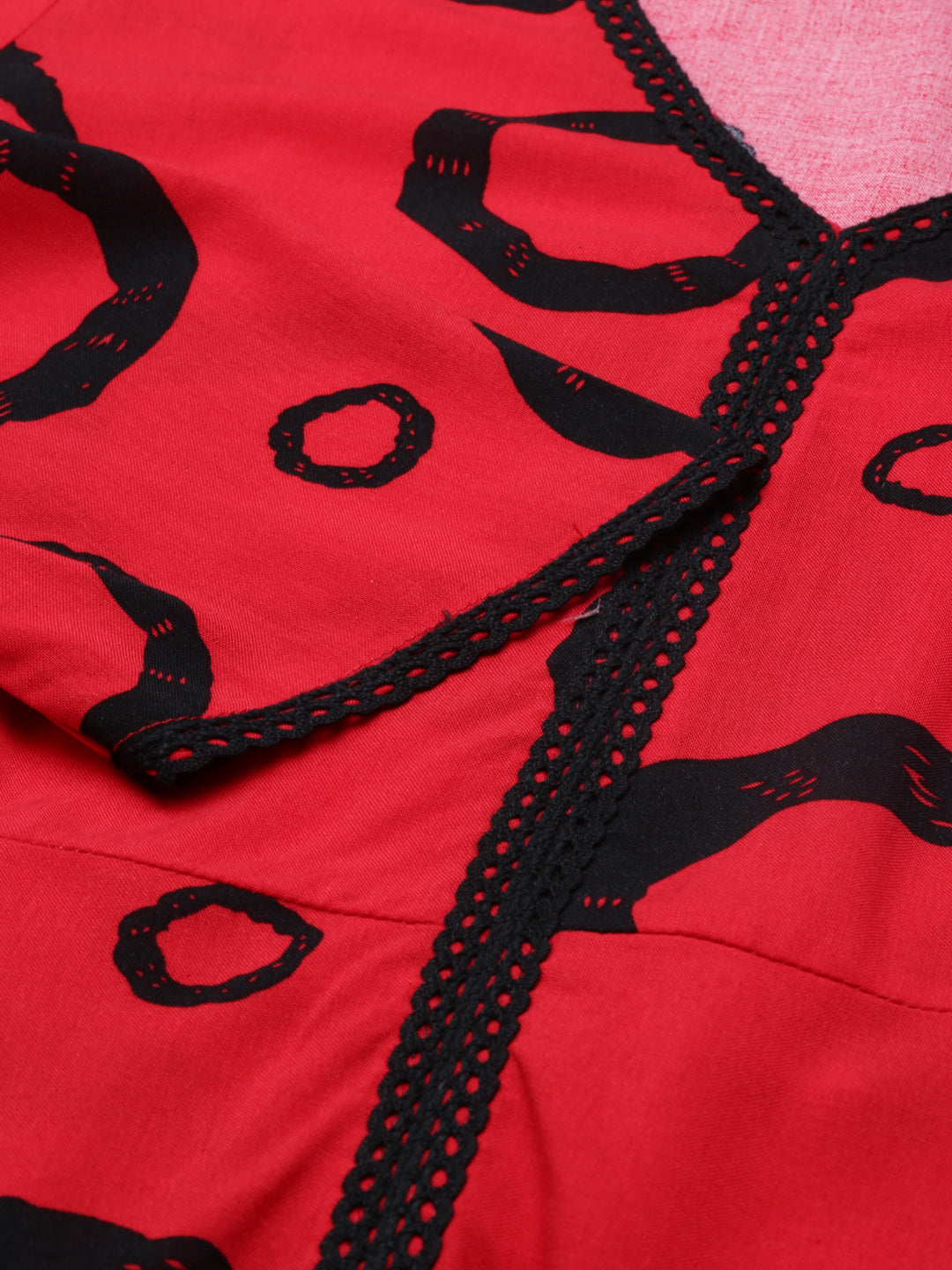 Neerus Red cotton anarkali kurta curved hem - detail view 2