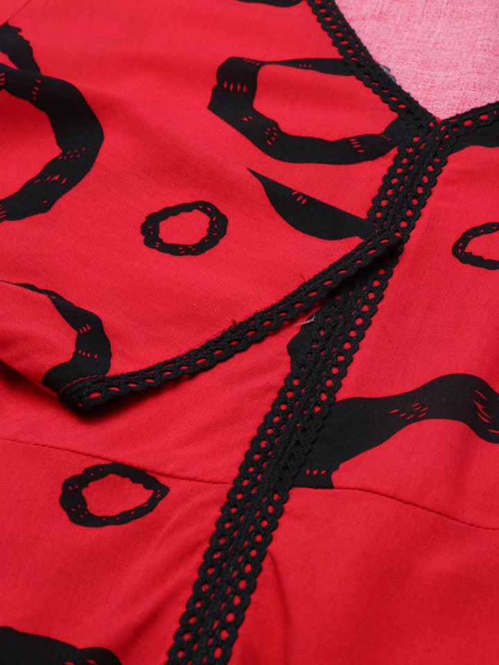 Neerus Red cotton anarkali kurta curved hem - detail view 2