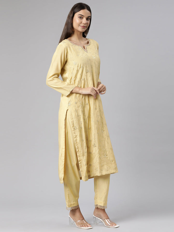 Neerus Yellow printed floral suit set - back view