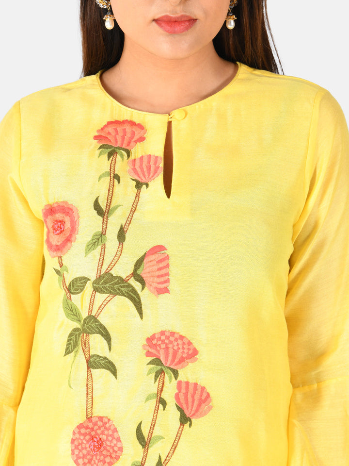 Neerus Yellow Chanderi embroidered kurta set with palazzo - detail view 2