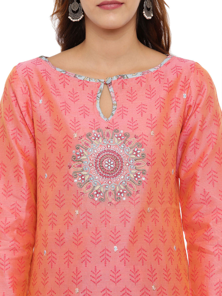Neerus Peach chanderi woven suit set - detail view 2