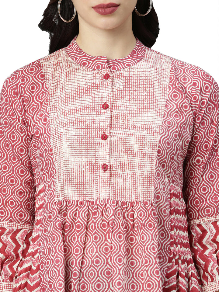 Neerus Red printed A-line kurta - detail view 2