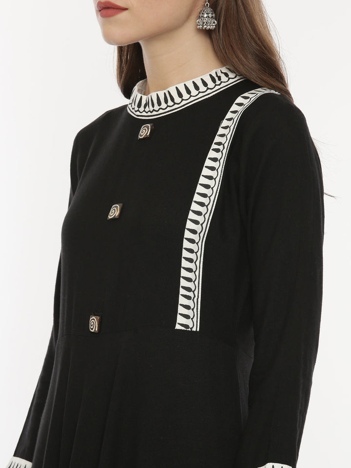 Neerus Black rayon printed anarkali kurta - back view