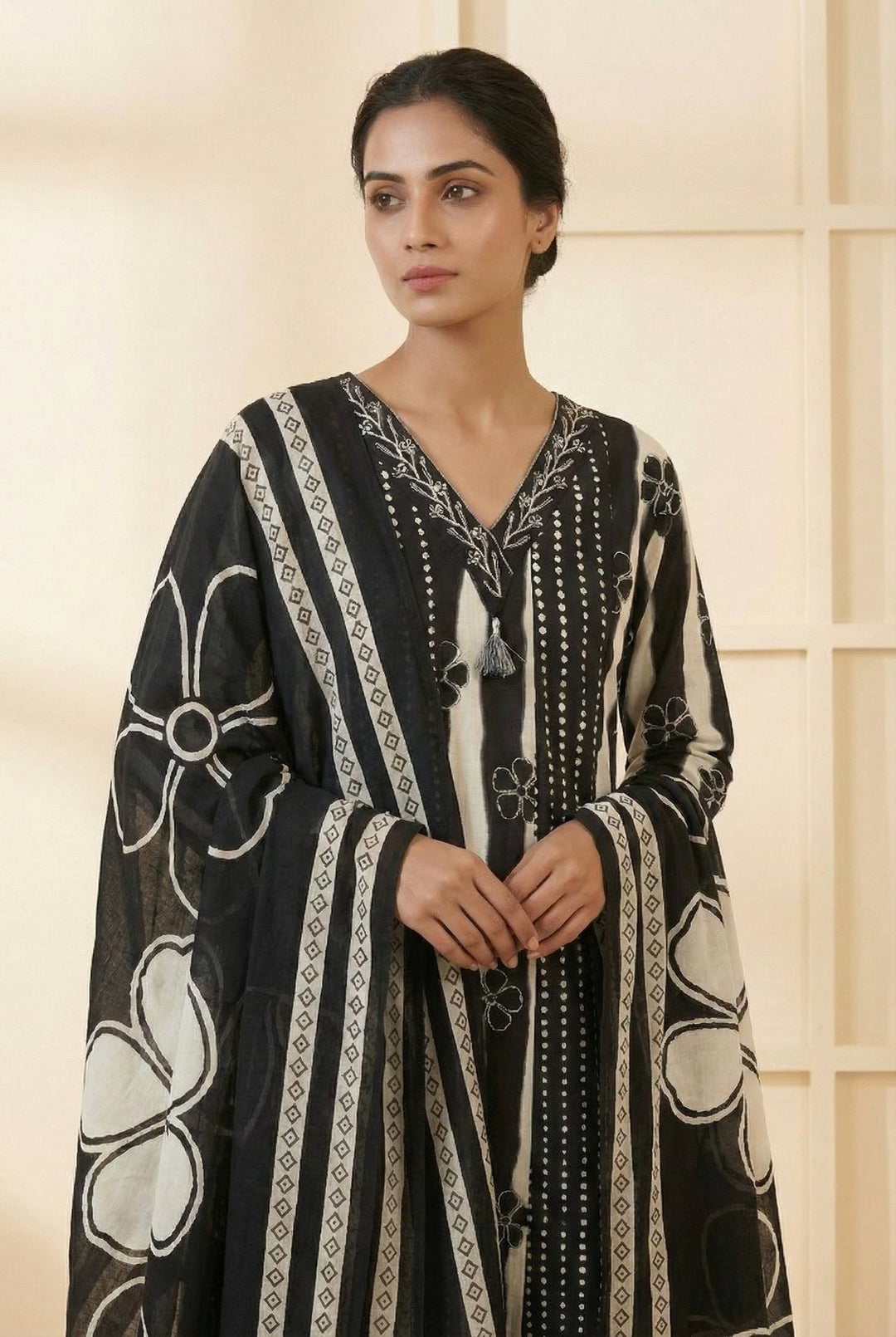 Neerus Black cotton hand embroidered suit set - detail view 2