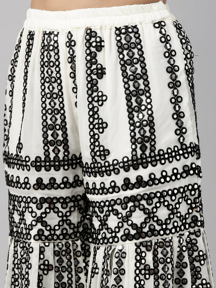 Neerus Beige cotton solid anarkali suit set - detail view 7