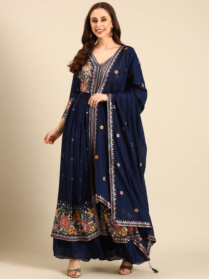 Neerus Blue chinon embroidered suit set with palazzo - detail view 2
