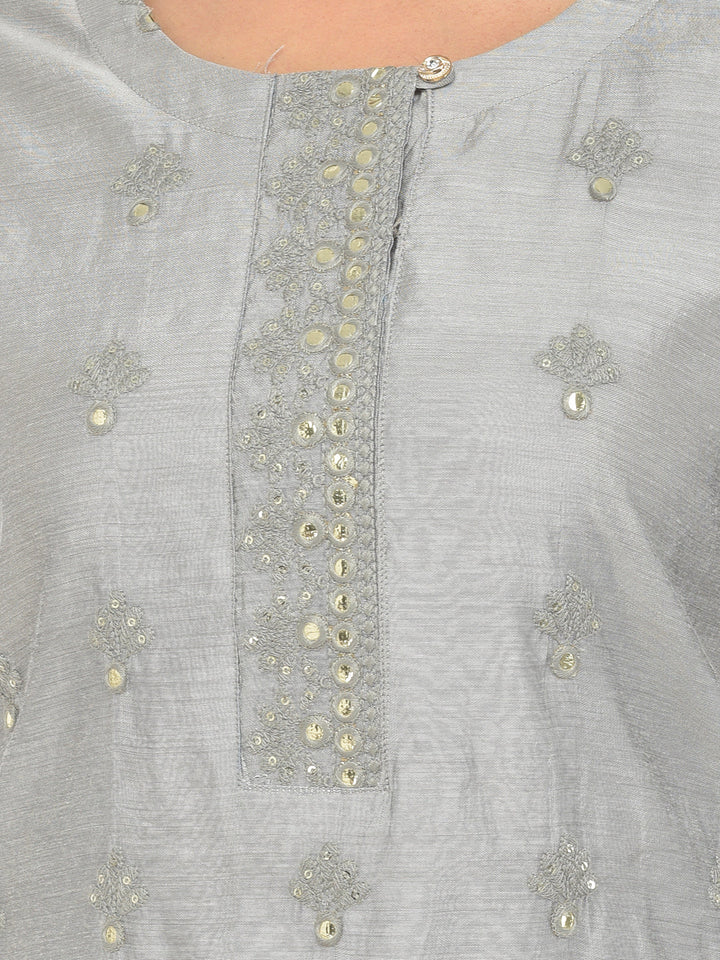 Neerus Grey Chanderi embellished kurta set - side view