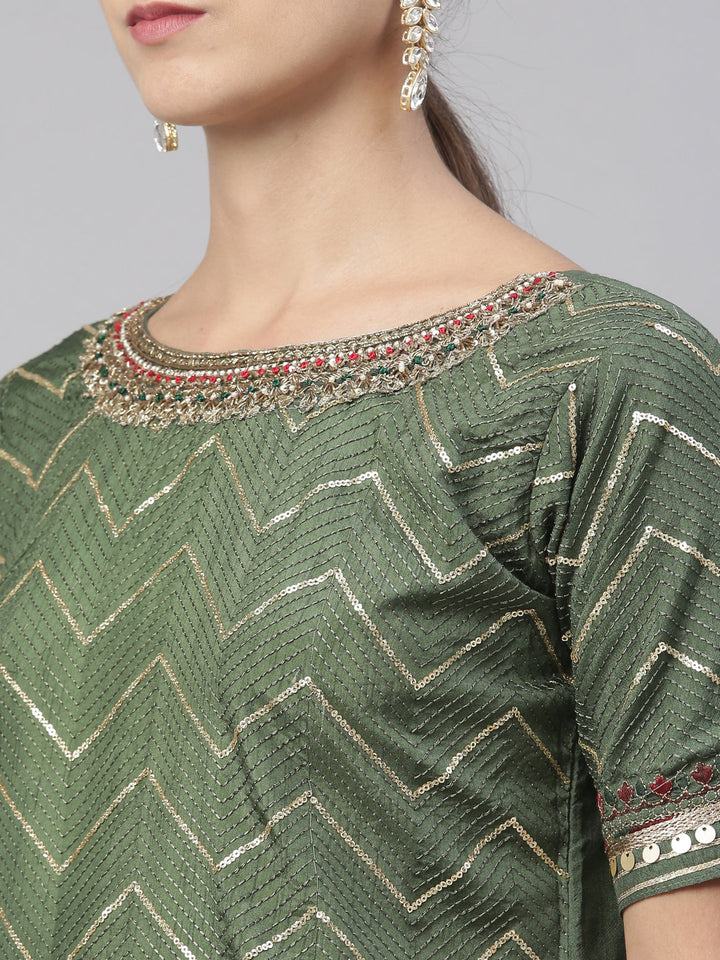 Neerus Green Chanderi printed kurta set - back view