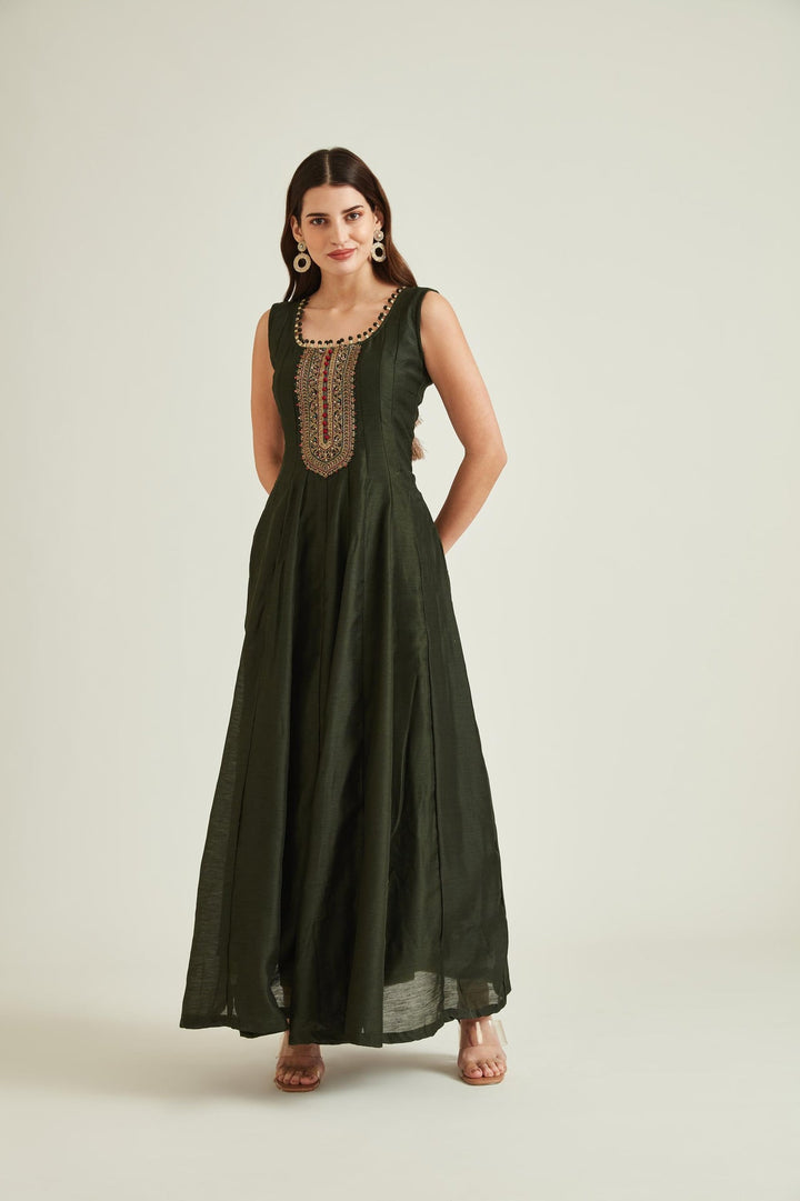 Neerus Green silk embellished Anarkali kurta set - detail view 1