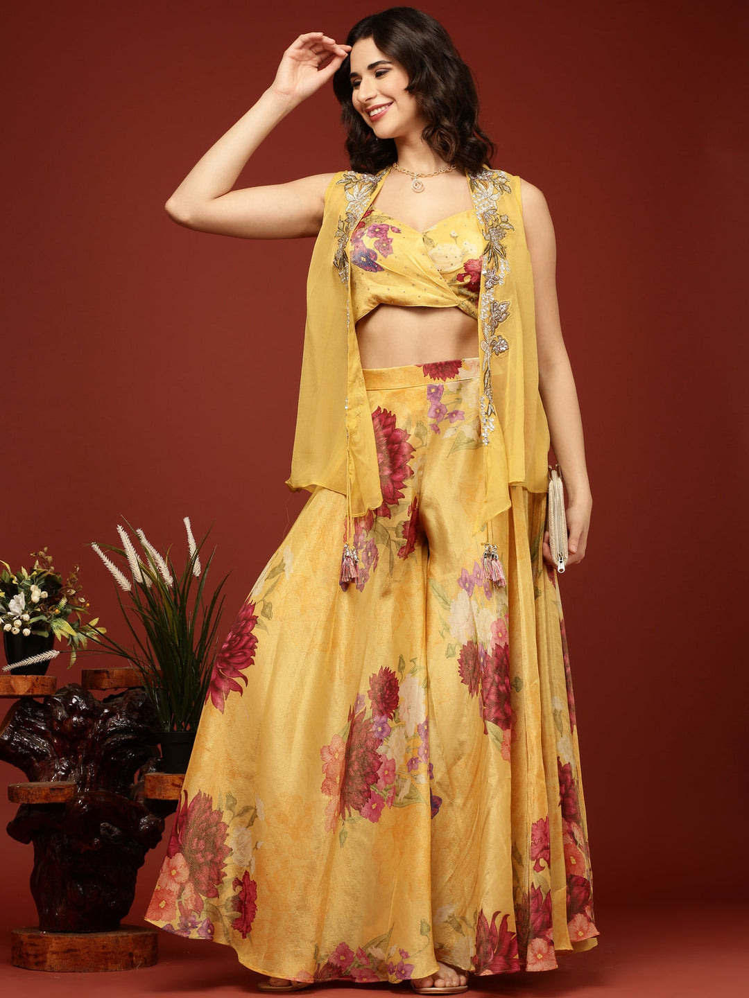 Neerus Yellow organza crop top palazzo set - detail view 3