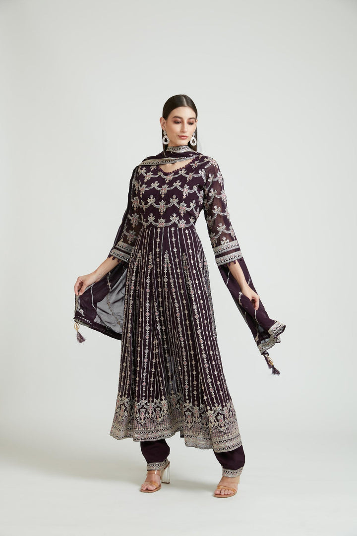 Neerus Maroon georgette ethnic kurta set - back view